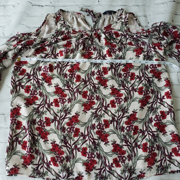 3 for 30$🔥Max Edition Floral Cold Shoulder tunic - Picture 8 of 15
